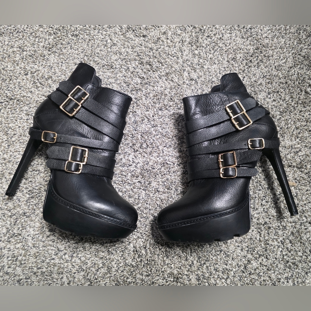 Steve Madden Genuine Leather Boots with Gold Buckle Detail And Side Zipper - Picture 2 of 13